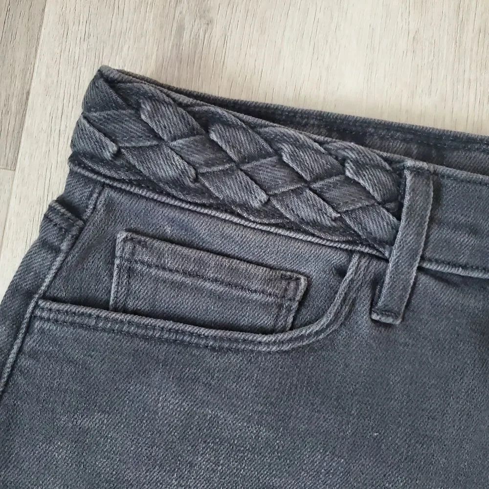 L'Agence Sonia Mid Rise Braided Cutoffs Jean Shorts Vintage Black - Picture 4 of 6